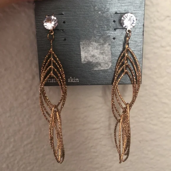 Brand New Cezanne earrings - Picture 5 of 7